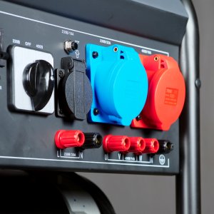 Бензиновый генератор FUBAG BS 7500 XD ES DUPLEX в Москве фото